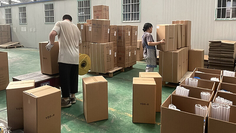 國內(nèi)發(fā)貨液氮罐打包中，即將發(fā)走