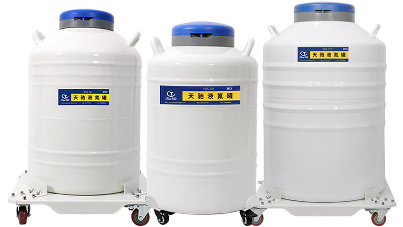 用液氮移動(dòng)小推車(chē)轉(zhuǎn)運(yùn)容器穩(wěn)嗎